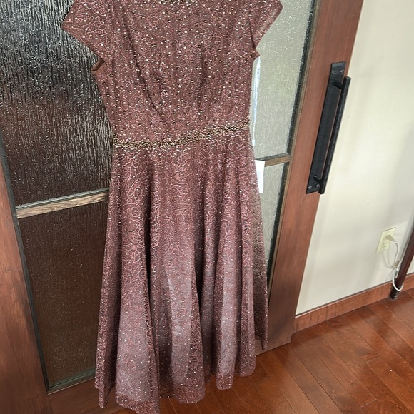 MAC DUGGAL
Brown Embellished Cap Sleeve A Line Dress size 10. NWT - Picture 8 of 13